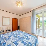 Euroville-4 By Interhome Lägenhet